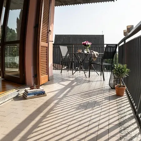 Elegant Penthouse La Balconata - Wellness Retreat & Castle View Tabiano Terme