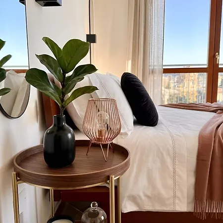 شقة Elegant Penthouse La Balconata - Wellness Retreat & Castle View