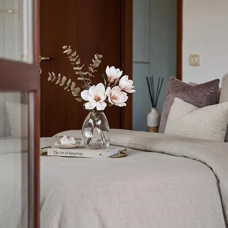 Elegant Penthouse La Balconata - Wellness Retreat & Castle View *