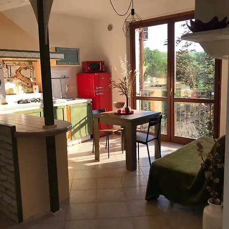 شقة Elegant Penthouse La Balconata - Wellness Retreat & Castle View