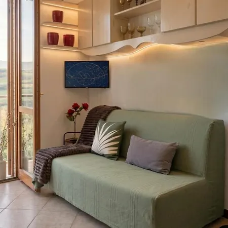 Apartman Elegant Penthouse La Balconata - Wellness Retreat & Castle View