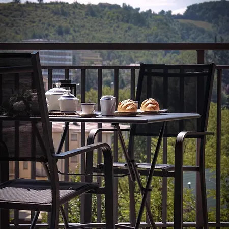 Elegant Penthouse La Balconata - Wellness Retreat & Castle View Tabiano Terme