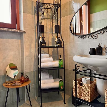 Elegant Penthouse La Balconata - Wellness Retreat & Castle View Tabiano Terme